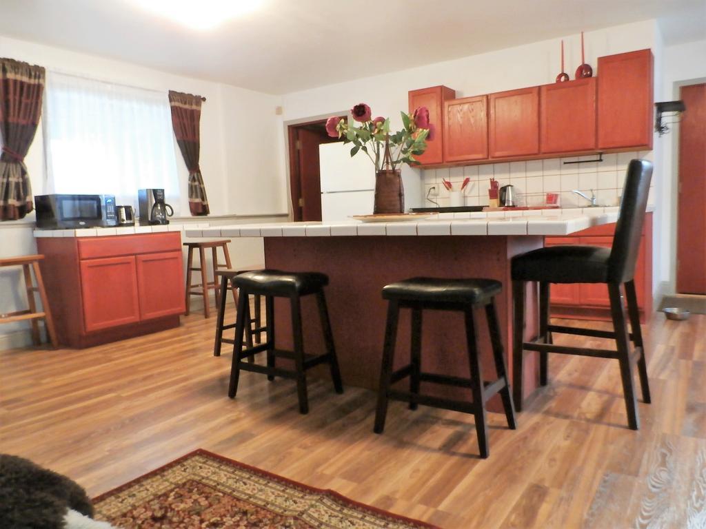 New Charming 2 Bedrooms Unit Close To Everything Oakhurst Buitenkant foto